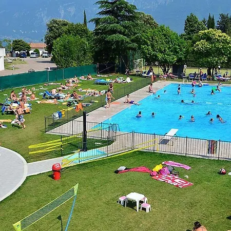 דירה Schoene Mit Herrlichem Blick Zum Gardasee
